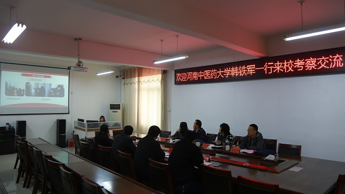 R11A2475.JPG