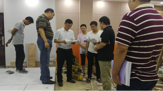 抓落实 促生产中心领导带队检查暑期修缮工程20180822338.png 抓落实 促生产中心领导带队检查暑期修缮工程20180822338.png