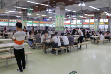 后勤迎新 服务走心421.png