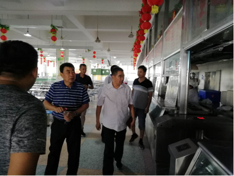 市爱卫办对我校创建省级卫生先进单位进行检查验收4495.png 市爱卫办对我校创建省级卫生先进单位进行检查验收4495.png