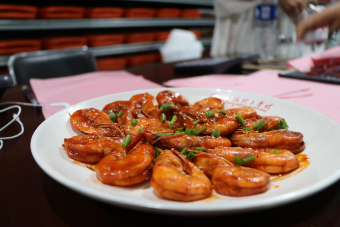 南阳理工学院成功举办第二届“校园美食文化节·烹饪技能大赛”4516.png