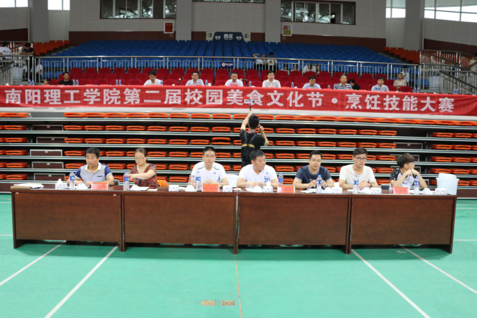 南阳理工学院成功举办第二届“校园美食文化节·烹饪技能大赛”4511.png