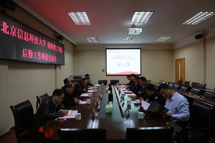 R11A0576.JPG R11A0576.JPG