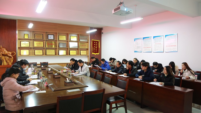 R11A1272.JPG R11A1272.JPG