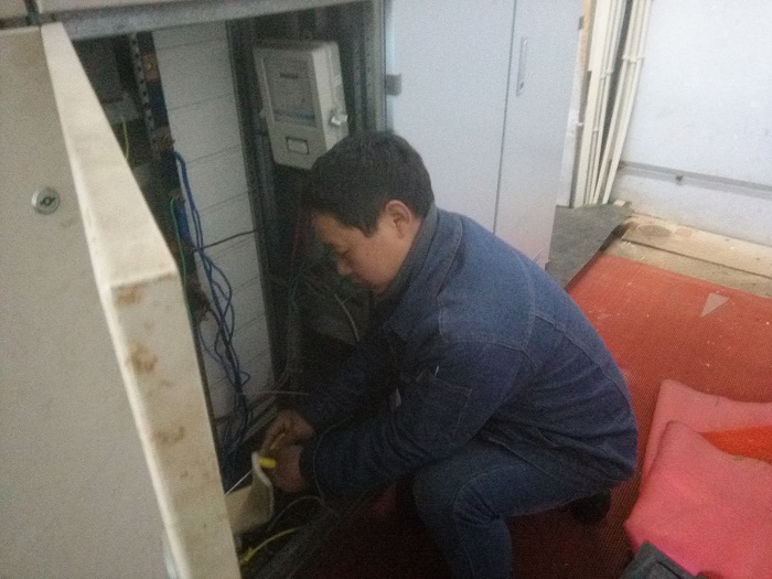 杨中伟日常照片.jpg 杨中伟日常照片.jpg